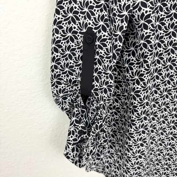 Diane Von Furstenberg Women Gilmore Button Blouse Size 12 100% Silk Floral Black - Picture 4 of 8